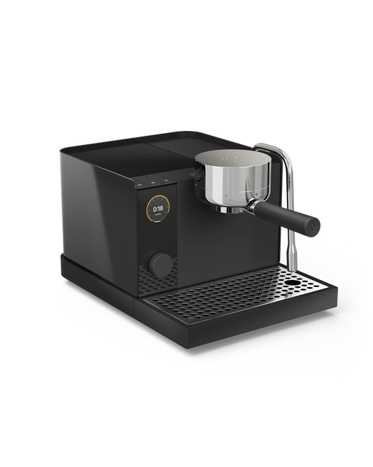 Fellow Espresso Series 1: sleek black machine with pressure control and a digital display.